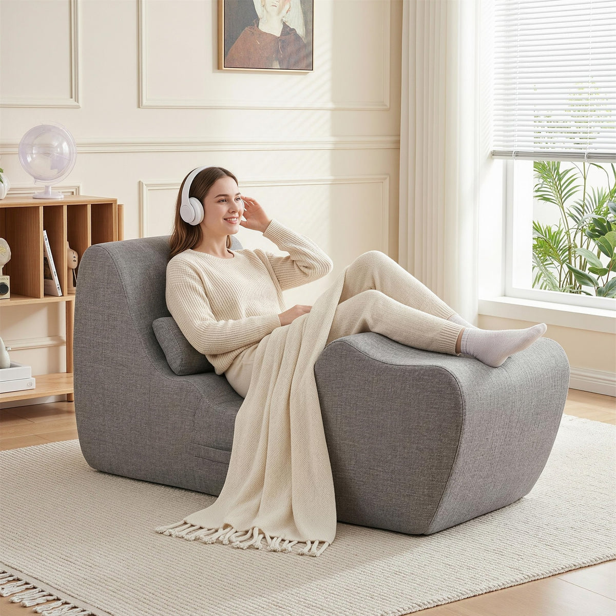 Ergonomic S-Curve chaise lounge chair in grey by NORDIQE with boneless design for comfortable lounging