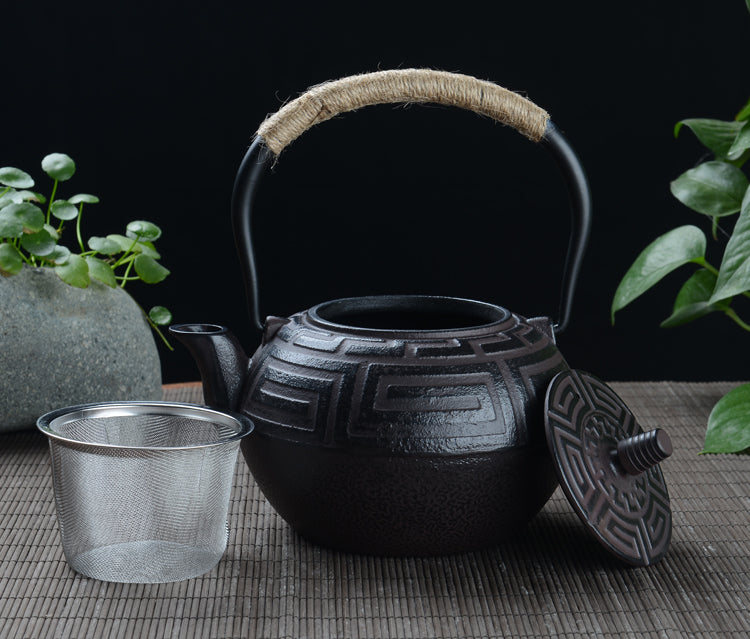 Wanzen Iron Teapot - Rusty Black - black iron metal teapot