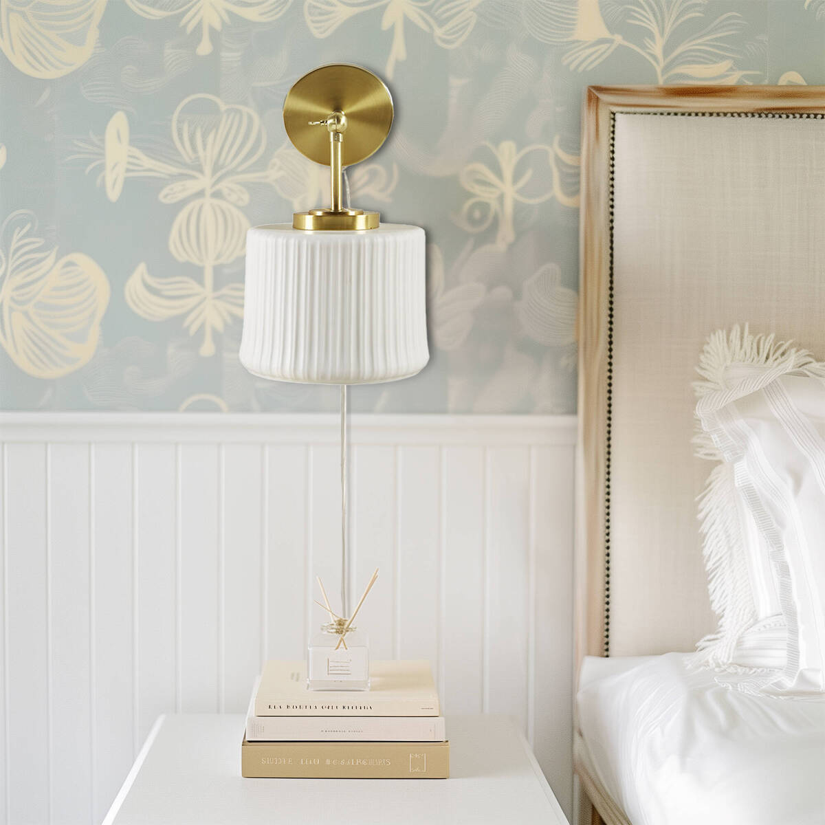 Ogosh Wall Light Fixture | Gold & White - Default - wall light wall pendant